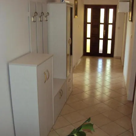 Beg Apartment *
