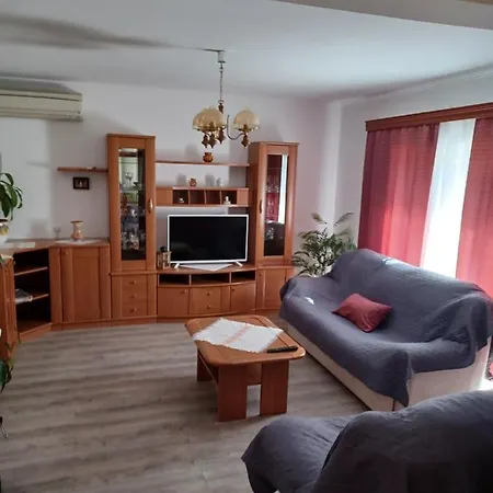 Apartment Beg Rab Town