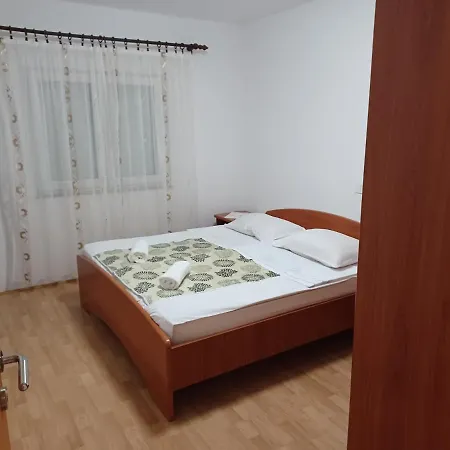 Beg Apartment *