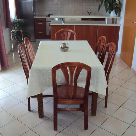 Beg Apartment