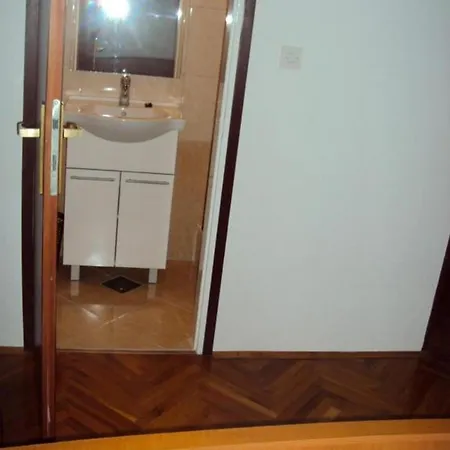 Beg Apartment