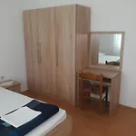 Beg Apartment *