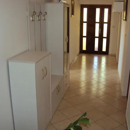 Beg Apartman Rab Town
