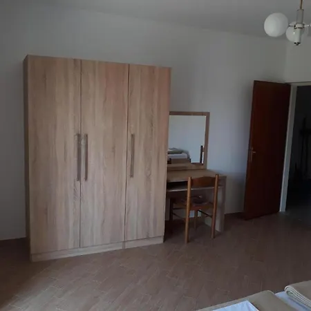 Beg Apartment *