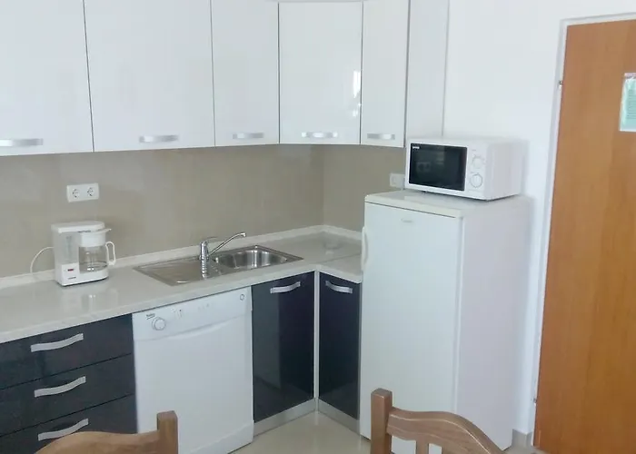 Apartamento Beg Rab Town